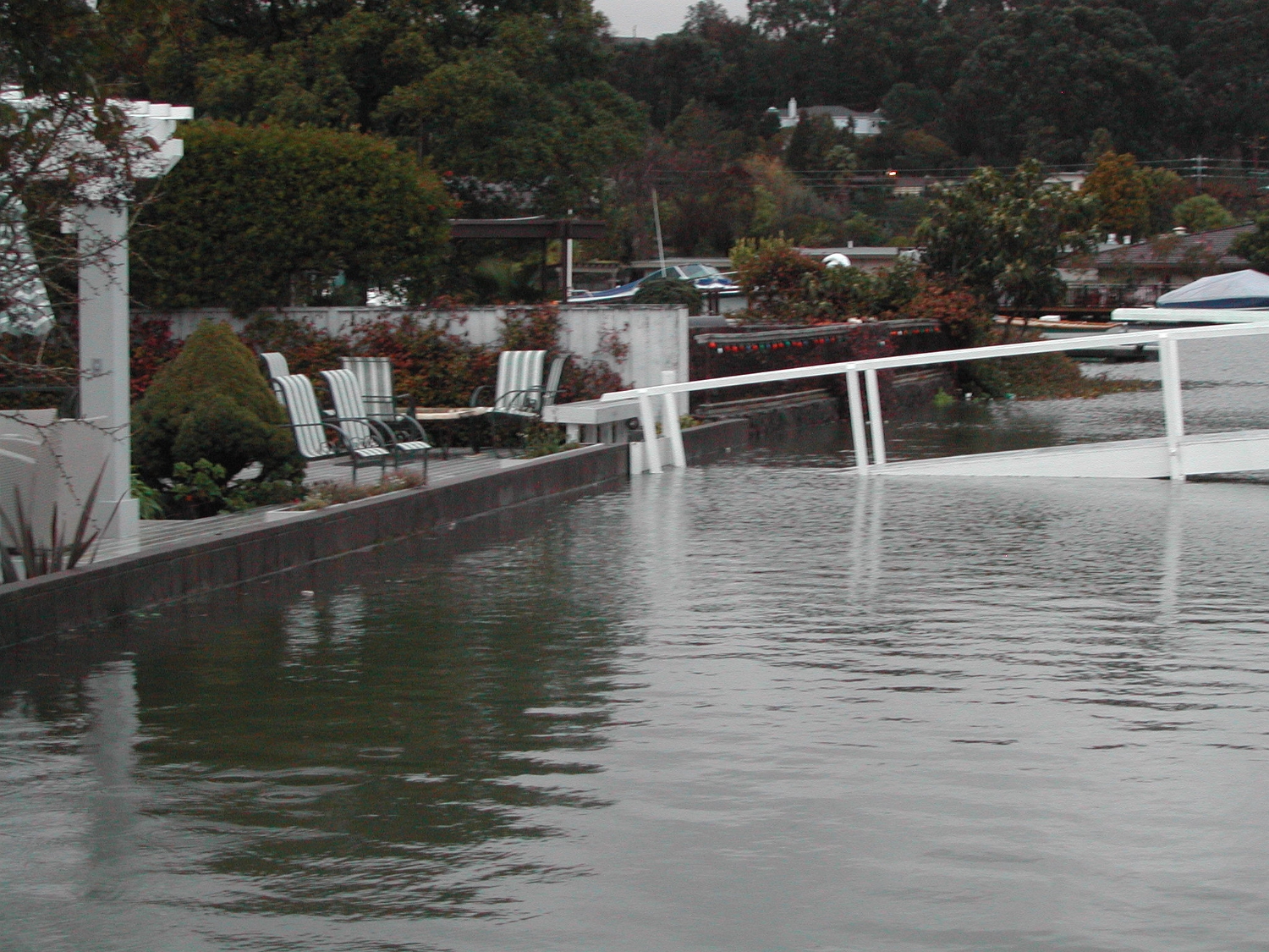 Flood-Day-1.2005-01-07 025