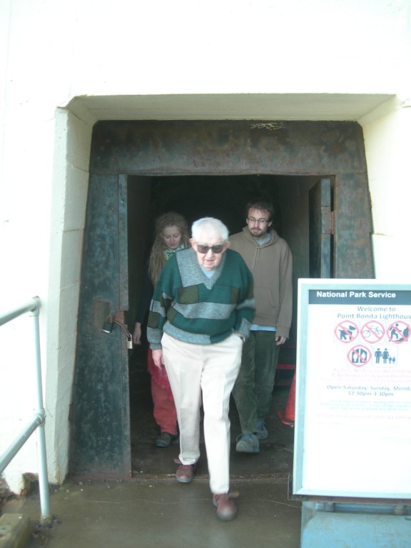 familyvisit109.jpg