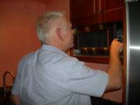 familyvisit166_small.jpg