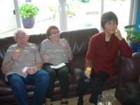 familyvisit225_small.jpg