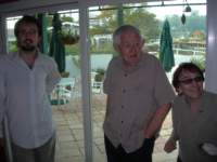 familyvisit245_small.jpg
