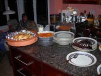 familyvisit275_small.jpg