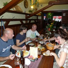 Venca, Jana, Jajík, Mac, Věrka