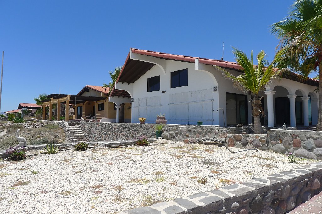 P1220106